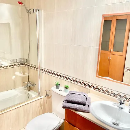 San Juan. Piscina Y Parking Privado. דירה